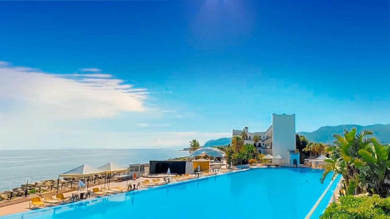 Hotel Club La Playa Патти Экстерьер фото